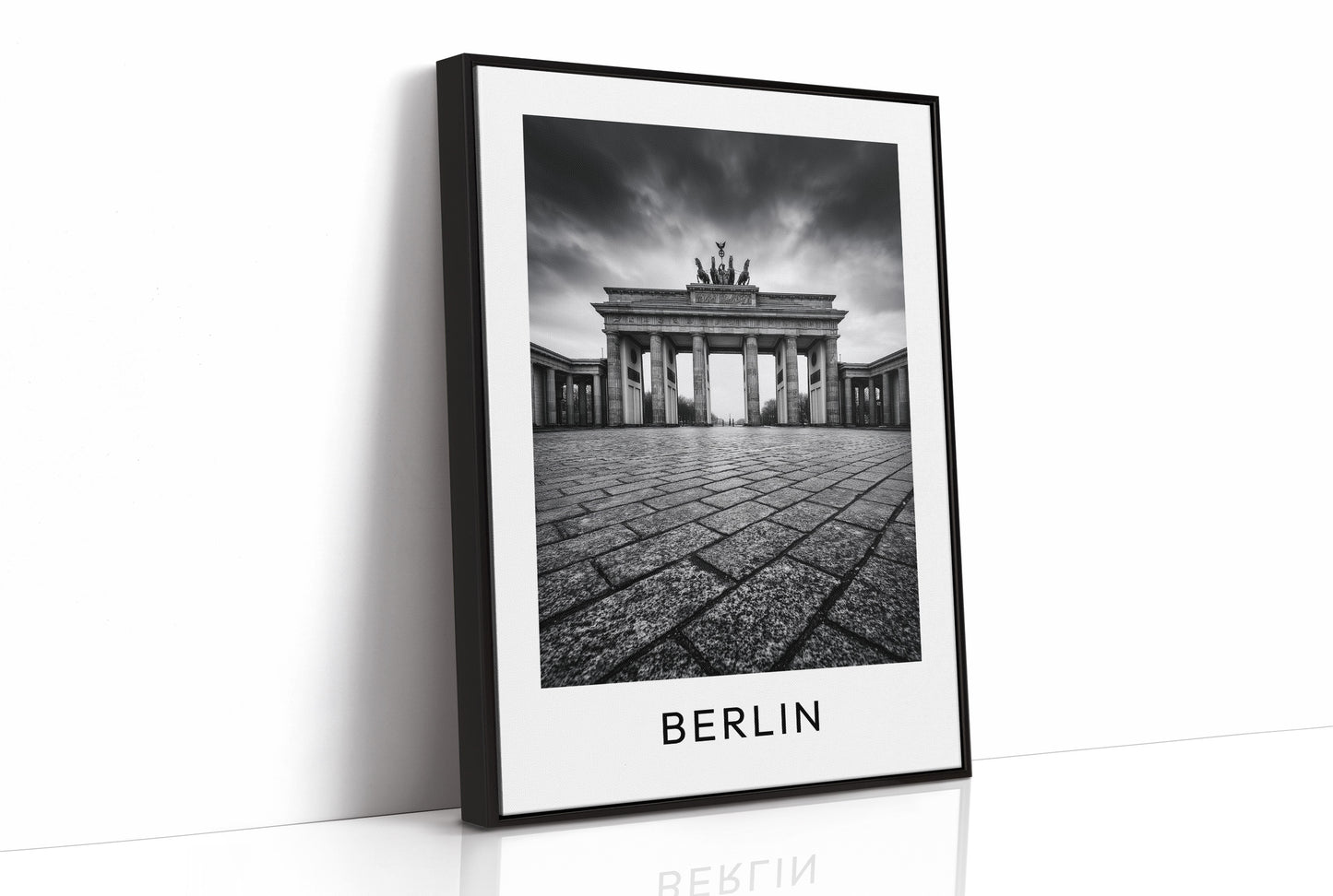 Brandenburg Gate, Empty Square