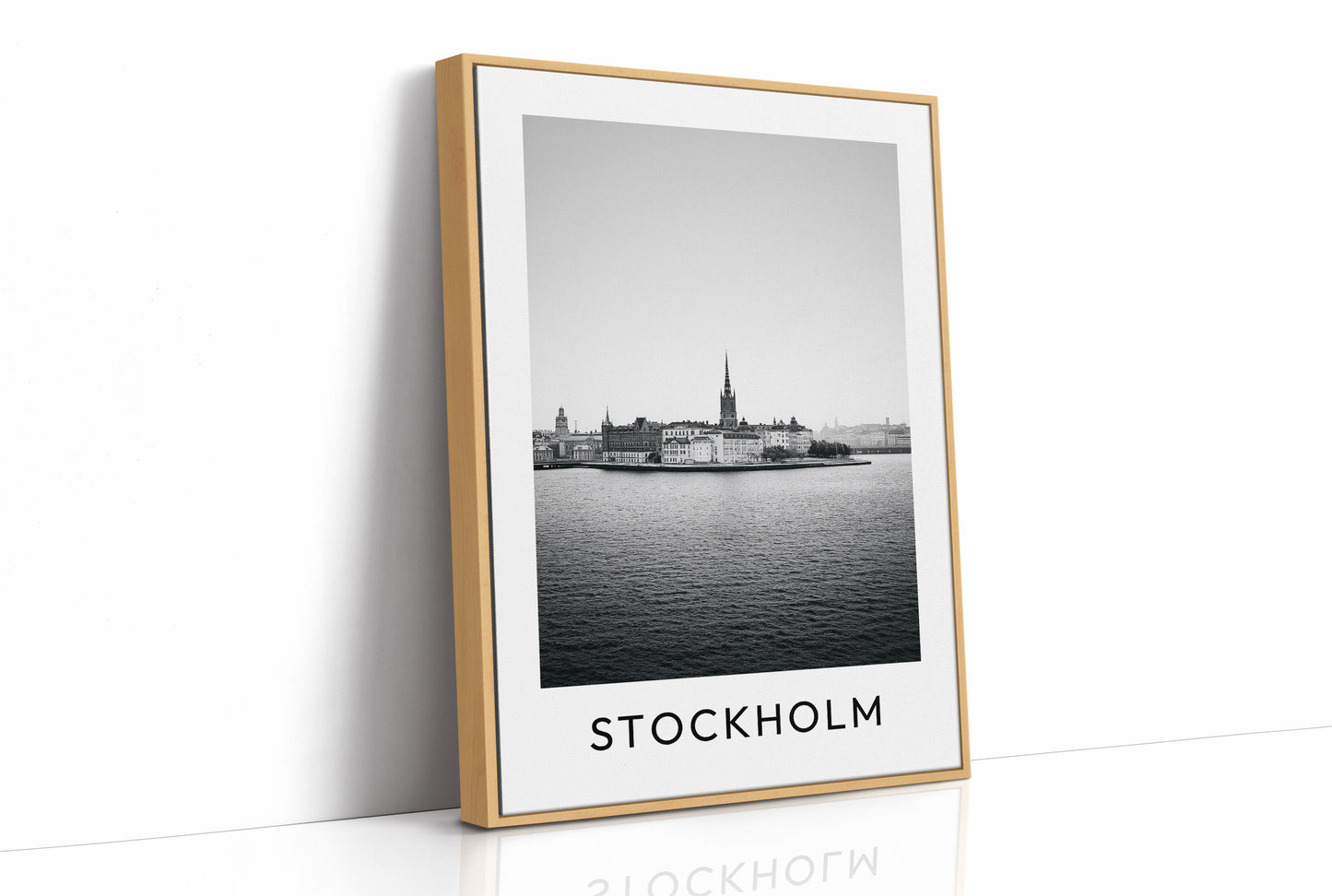 Gamla Stan, Across Water