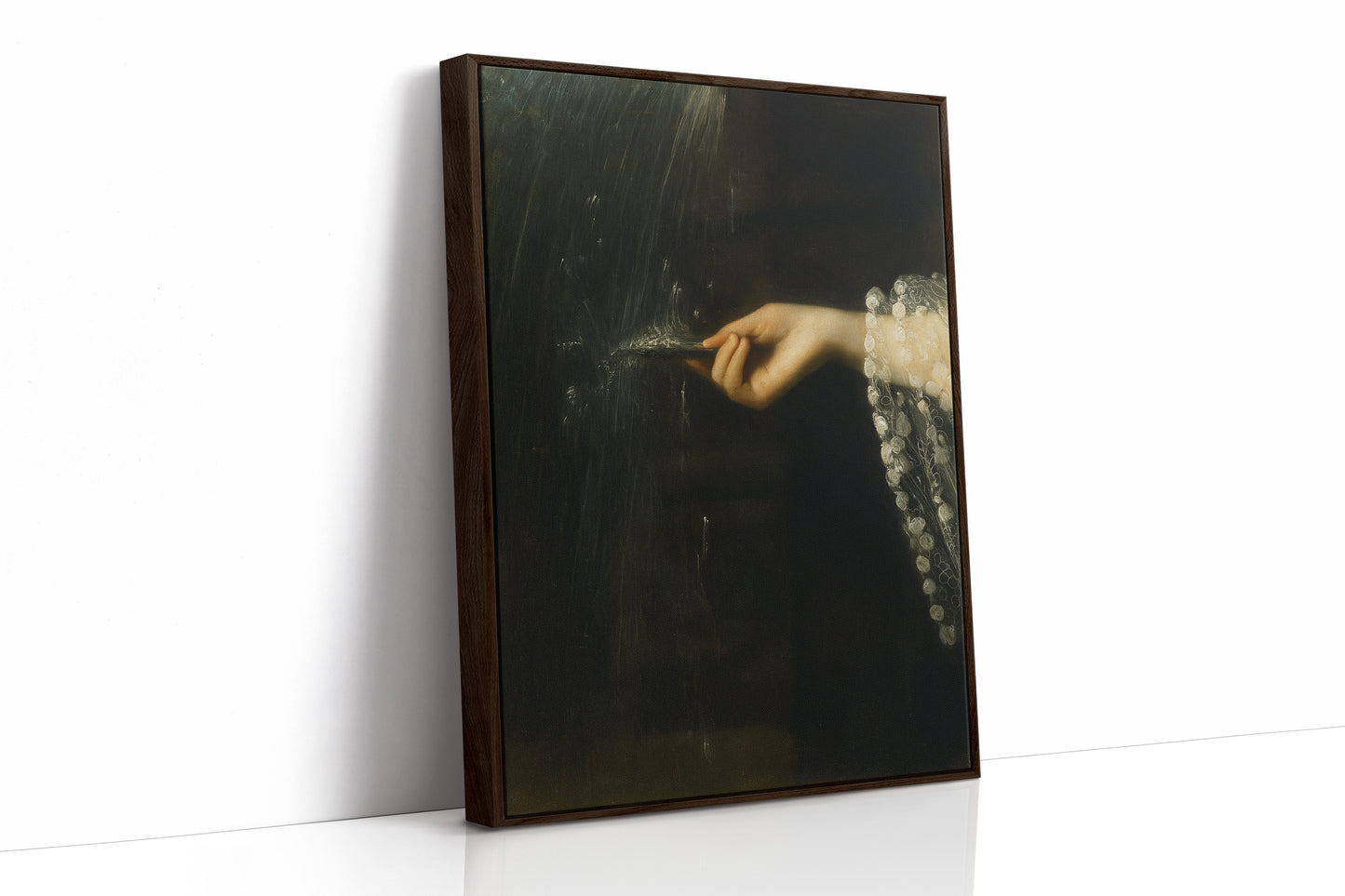 The Painter’s Sleeve in Moonlight