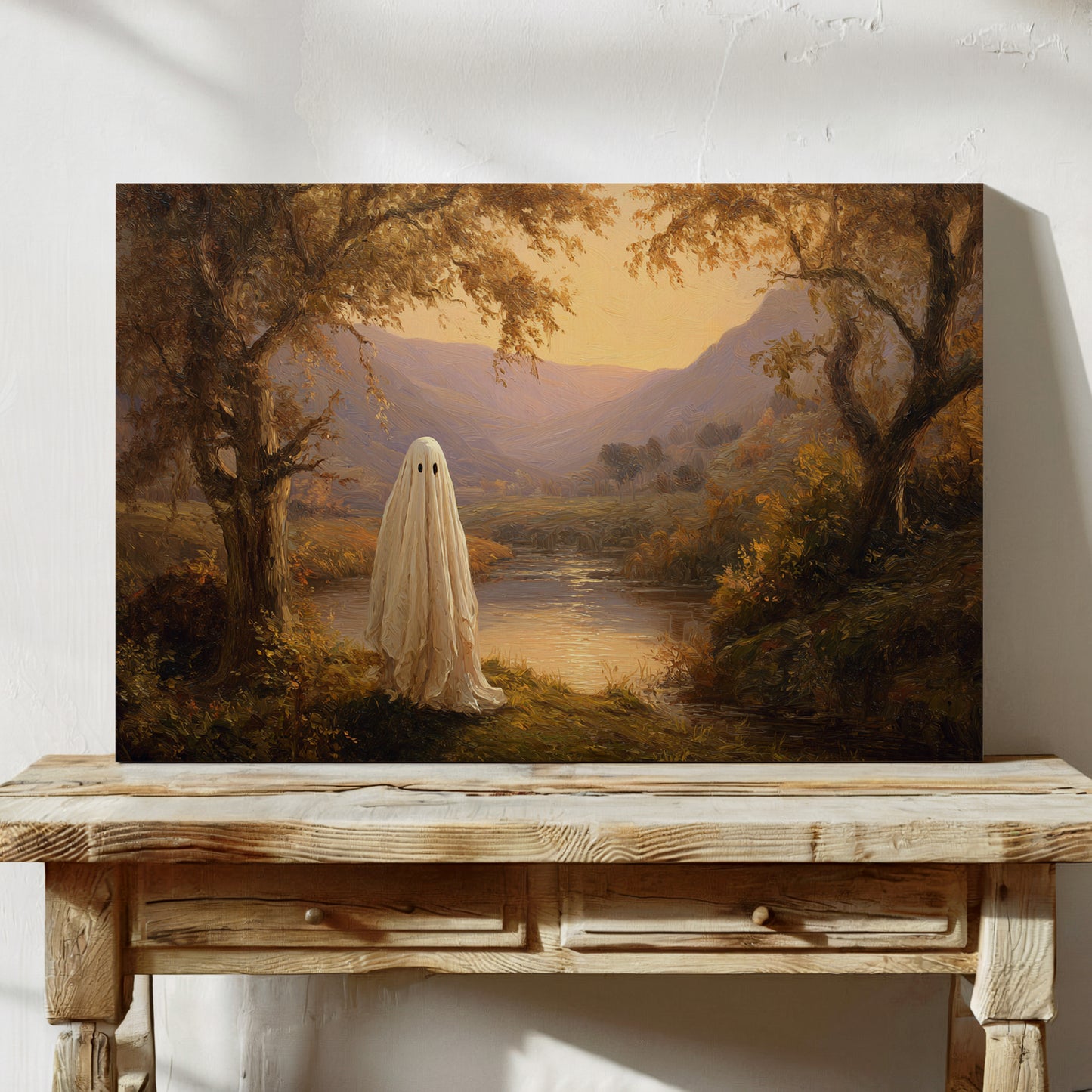 A Silent Watcher at Dusk