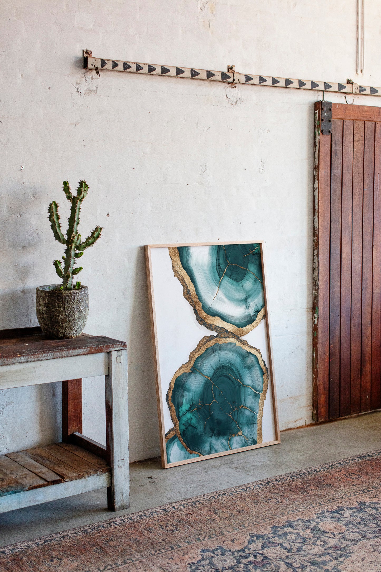 Ancient Rings and Golden Veins