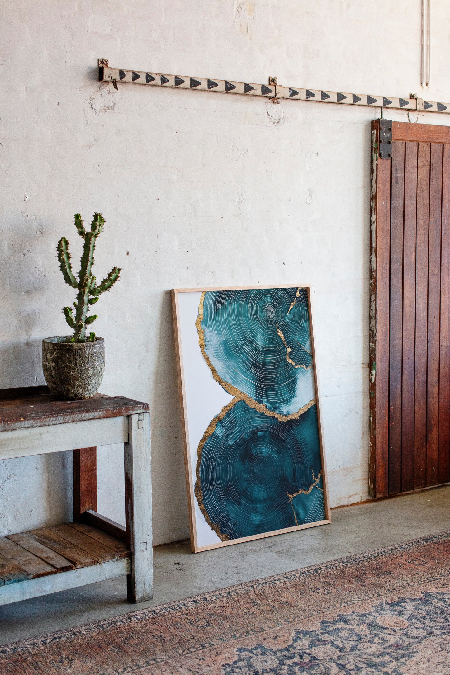 Emerald Echoes in Gold