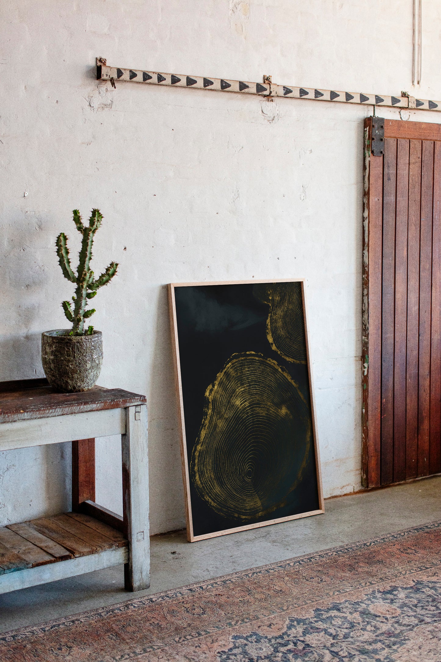 Shadow Rings in Gold