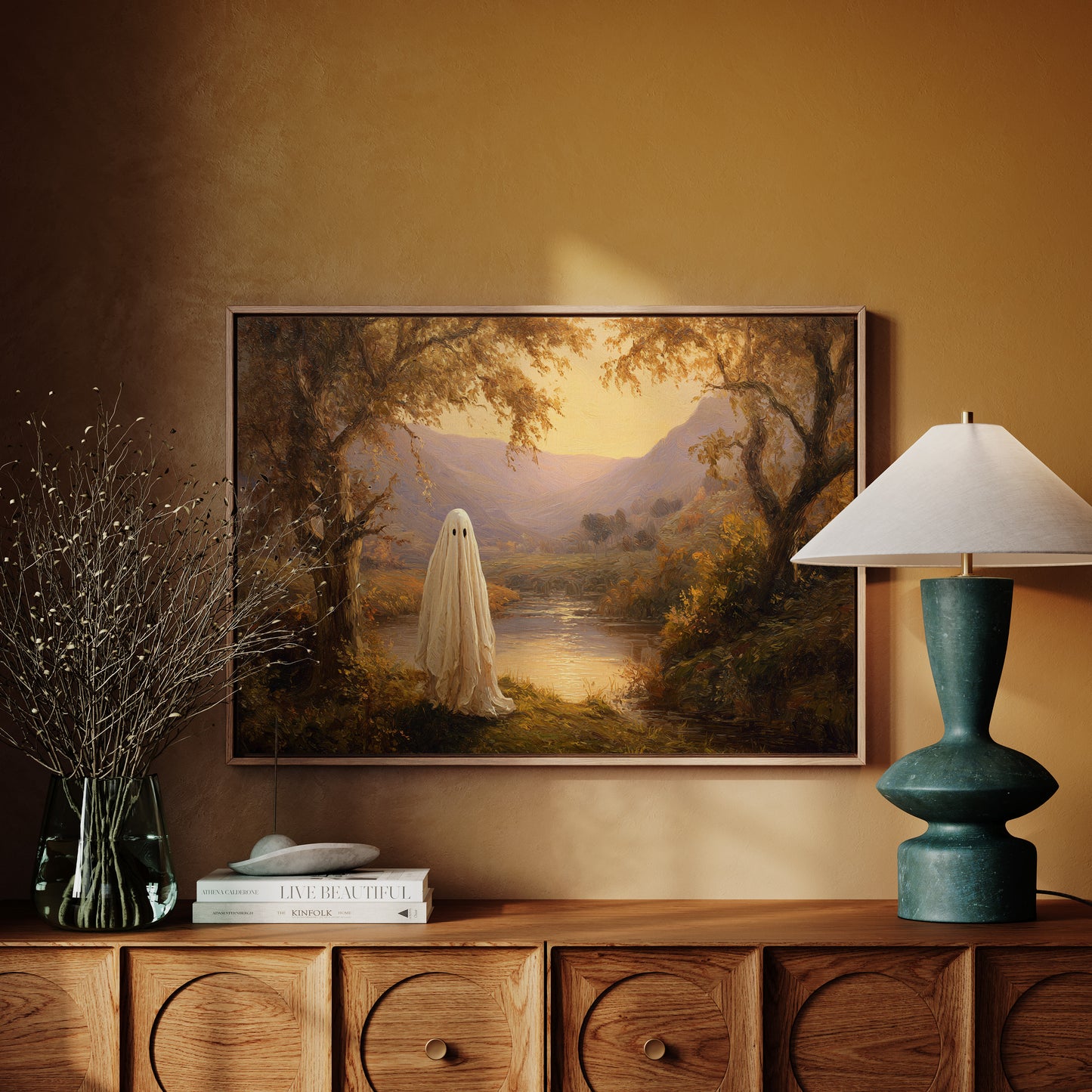 A Silent Watcher at Dusk