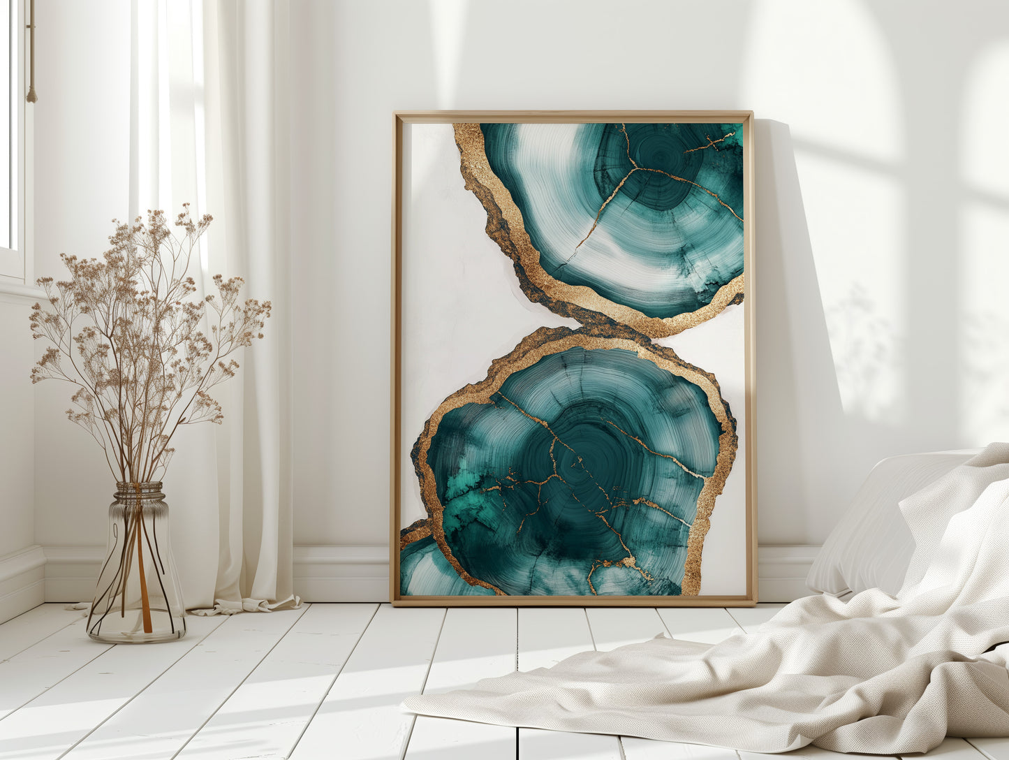 Ancient Rings and Golden Veins