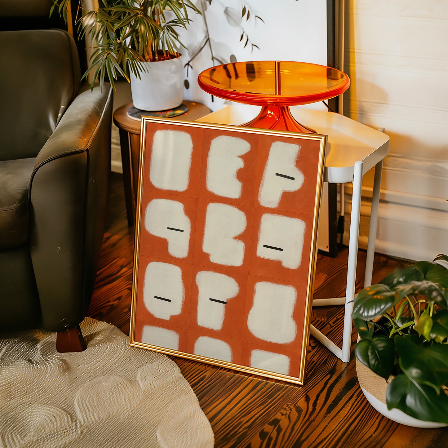 Minimal Shapes on Burnt Orange Grid