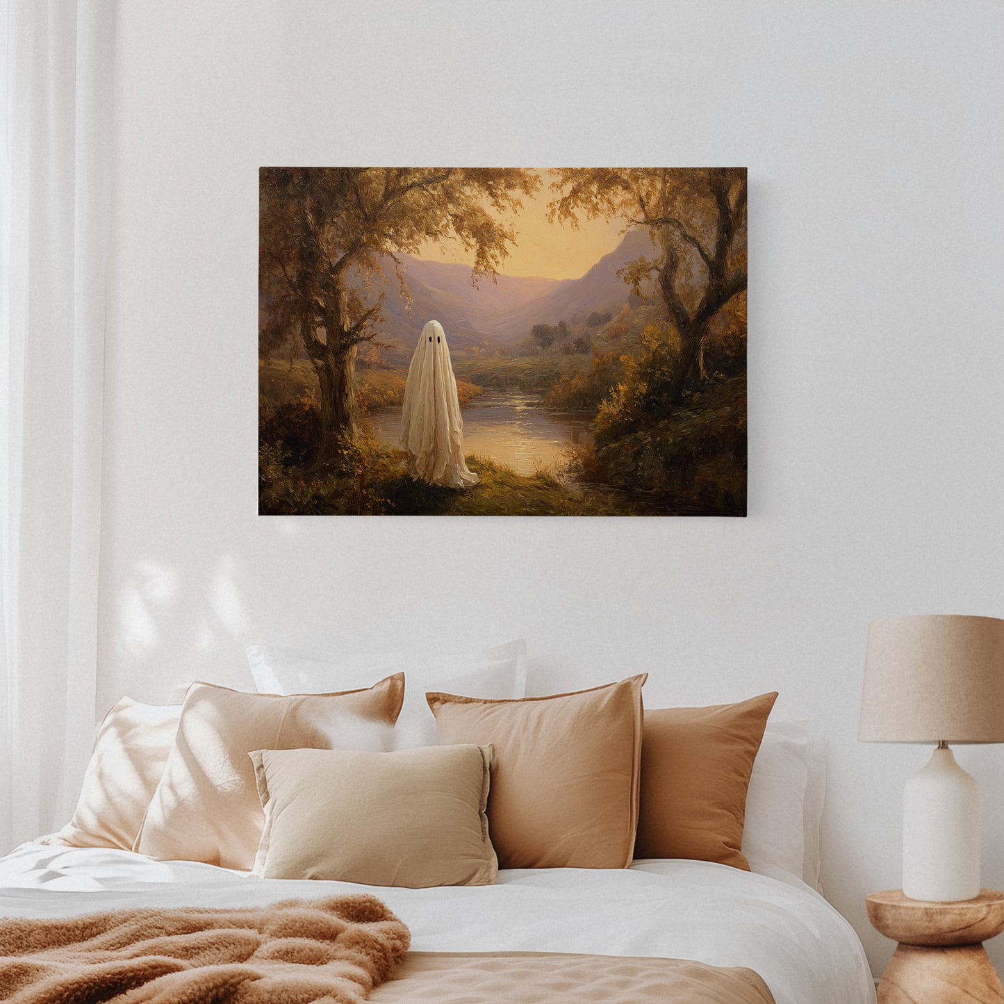 A Silent Watcher at Dusk