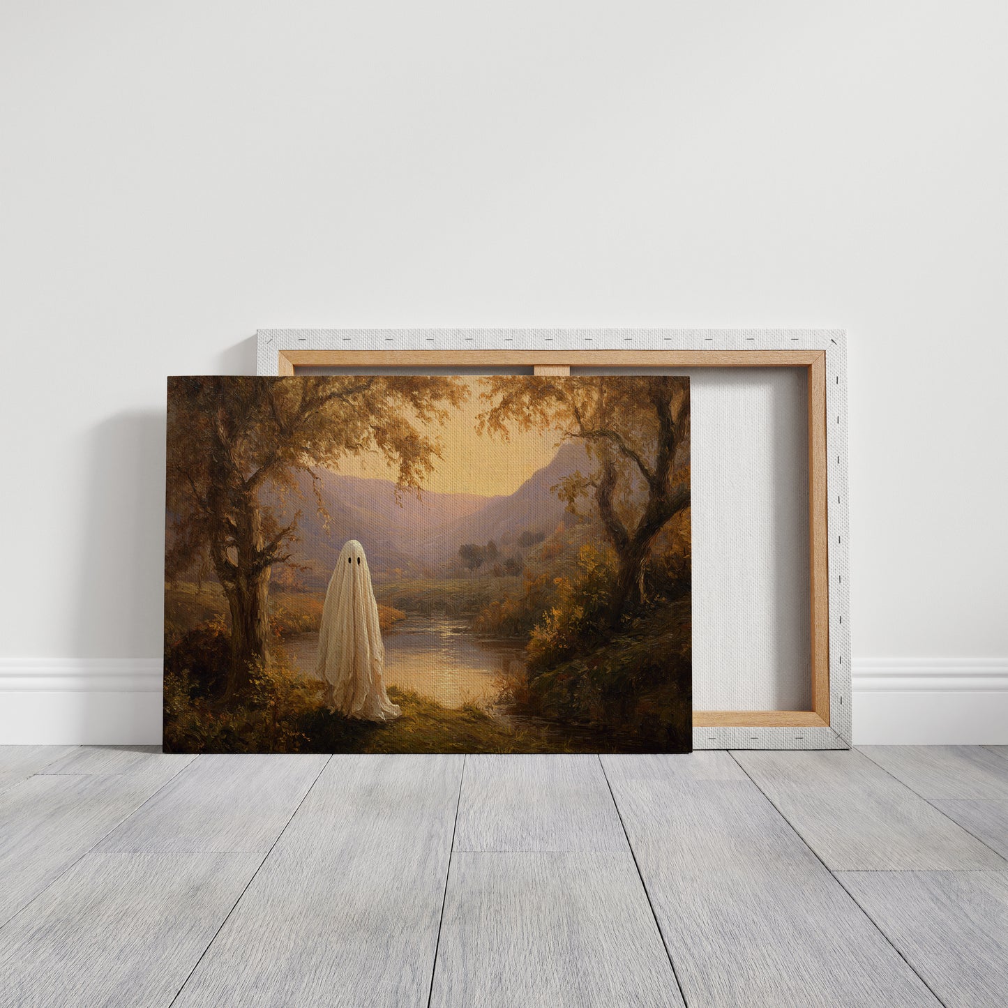 A Silent Watcher at Dusk