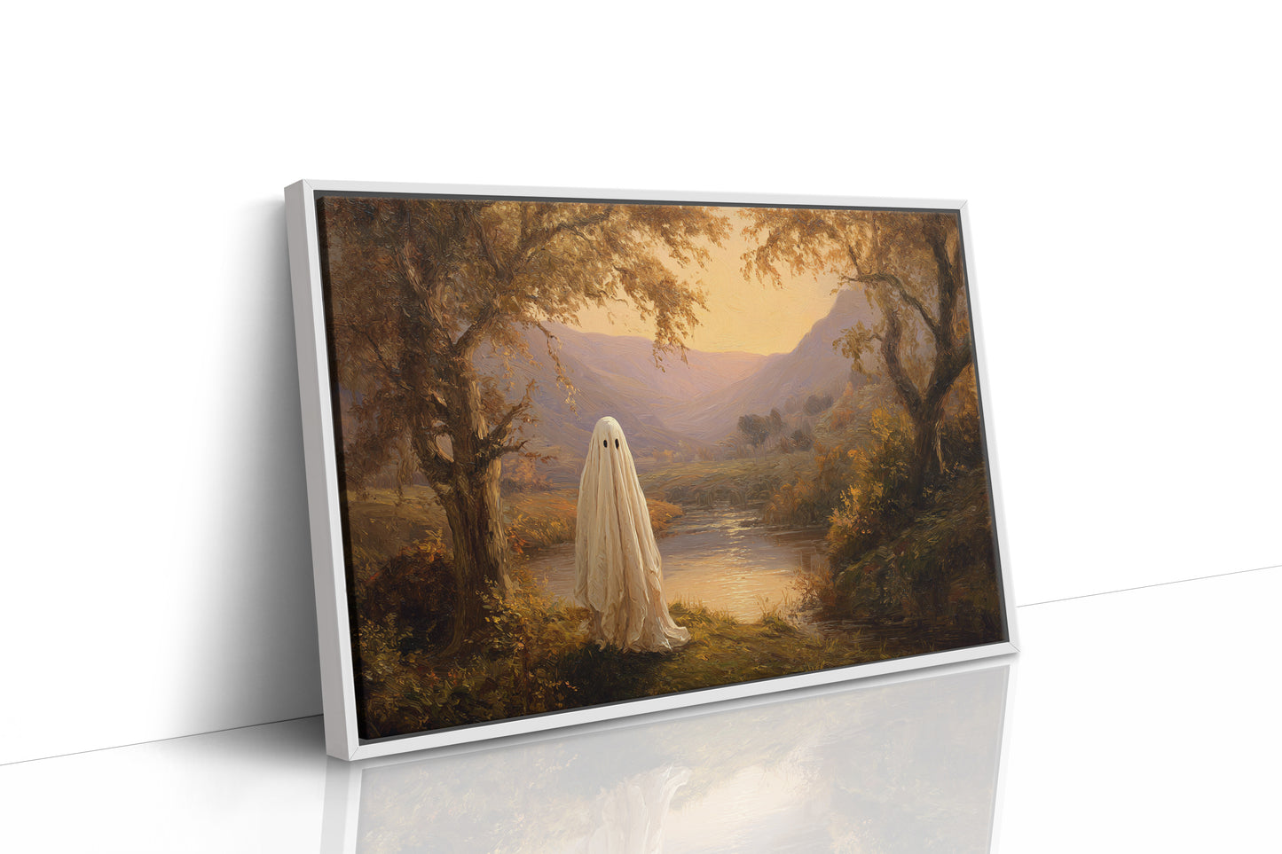 A Silent Watcher at Dusk