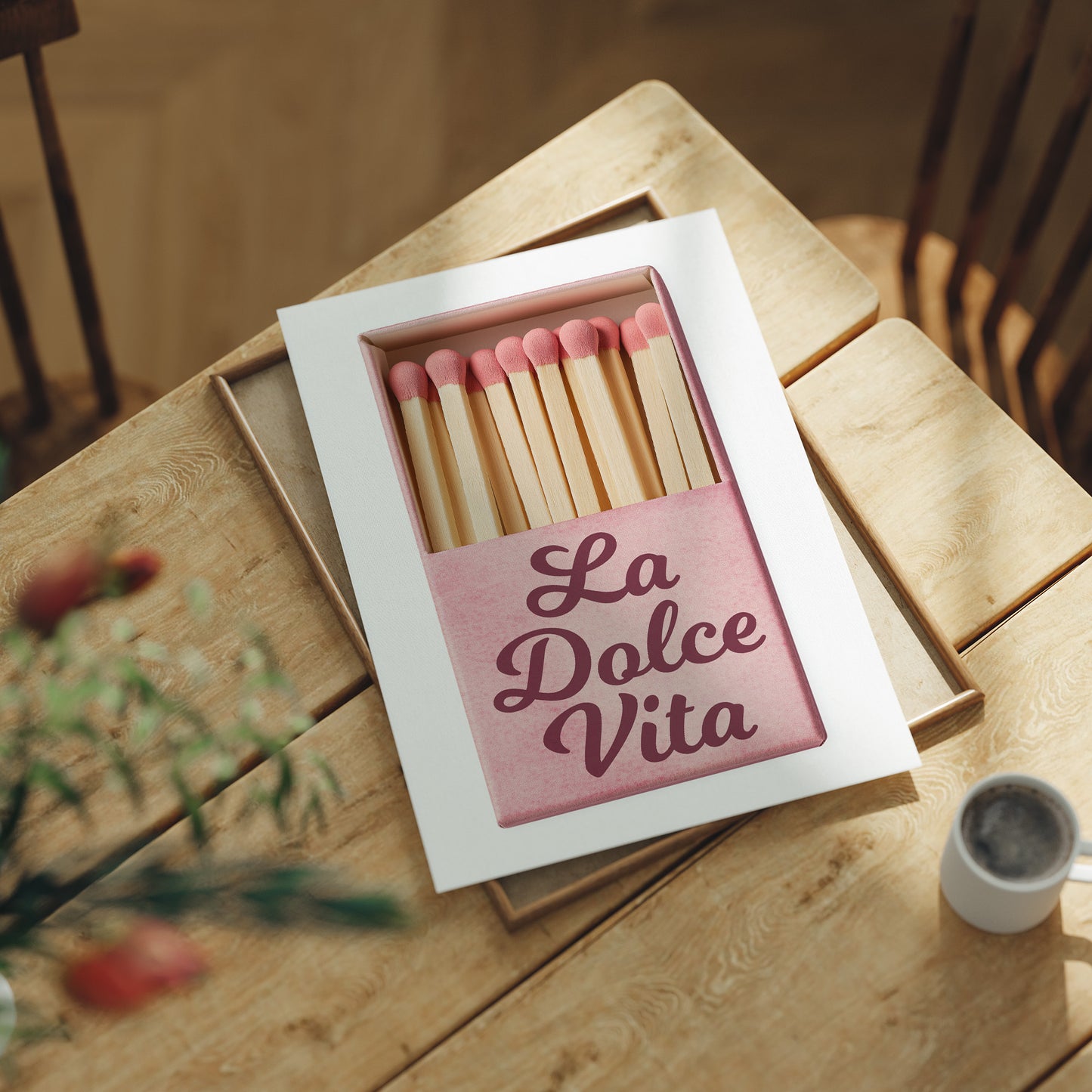 La Dolce Vita, Lit and Living