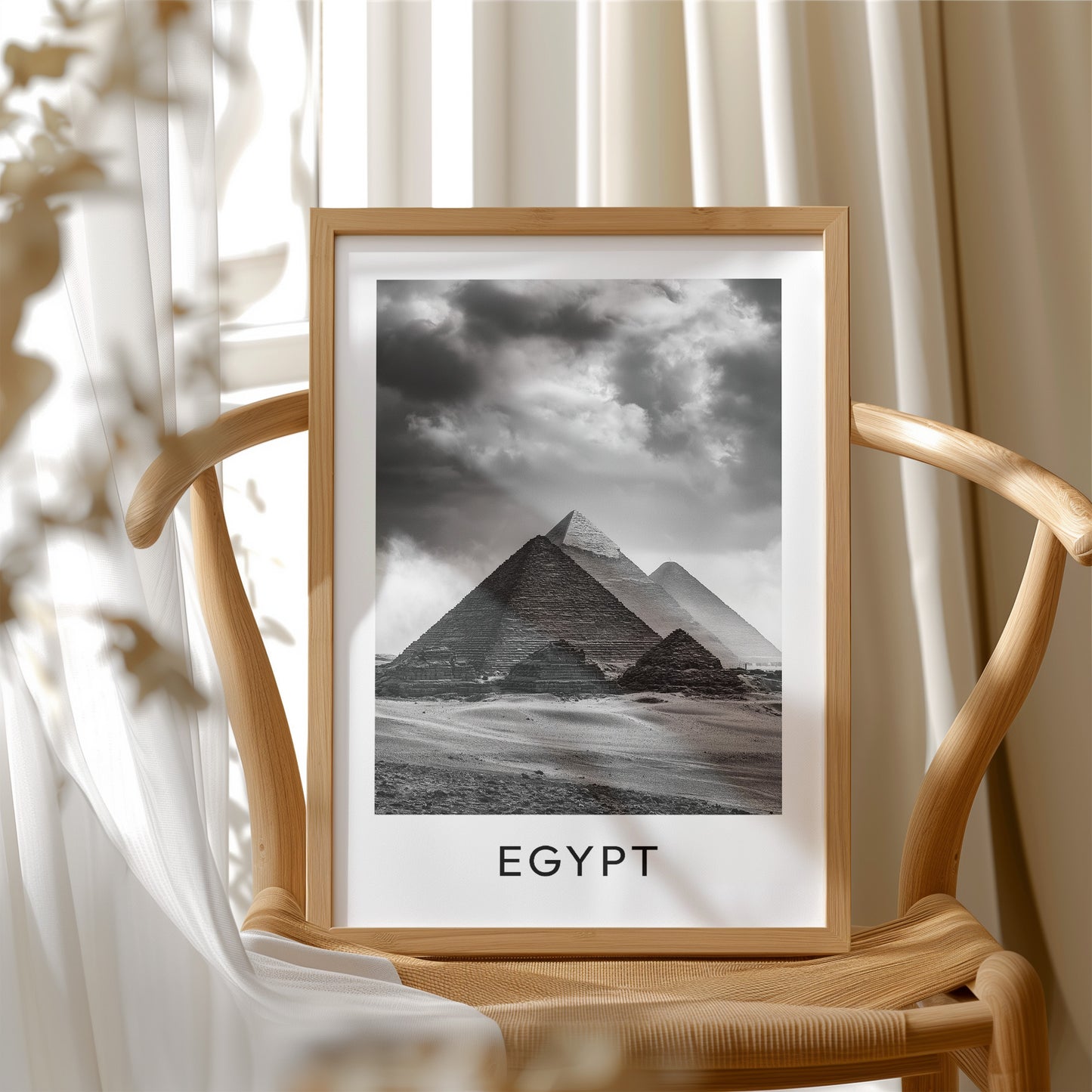 Giza, Beneath the Storm