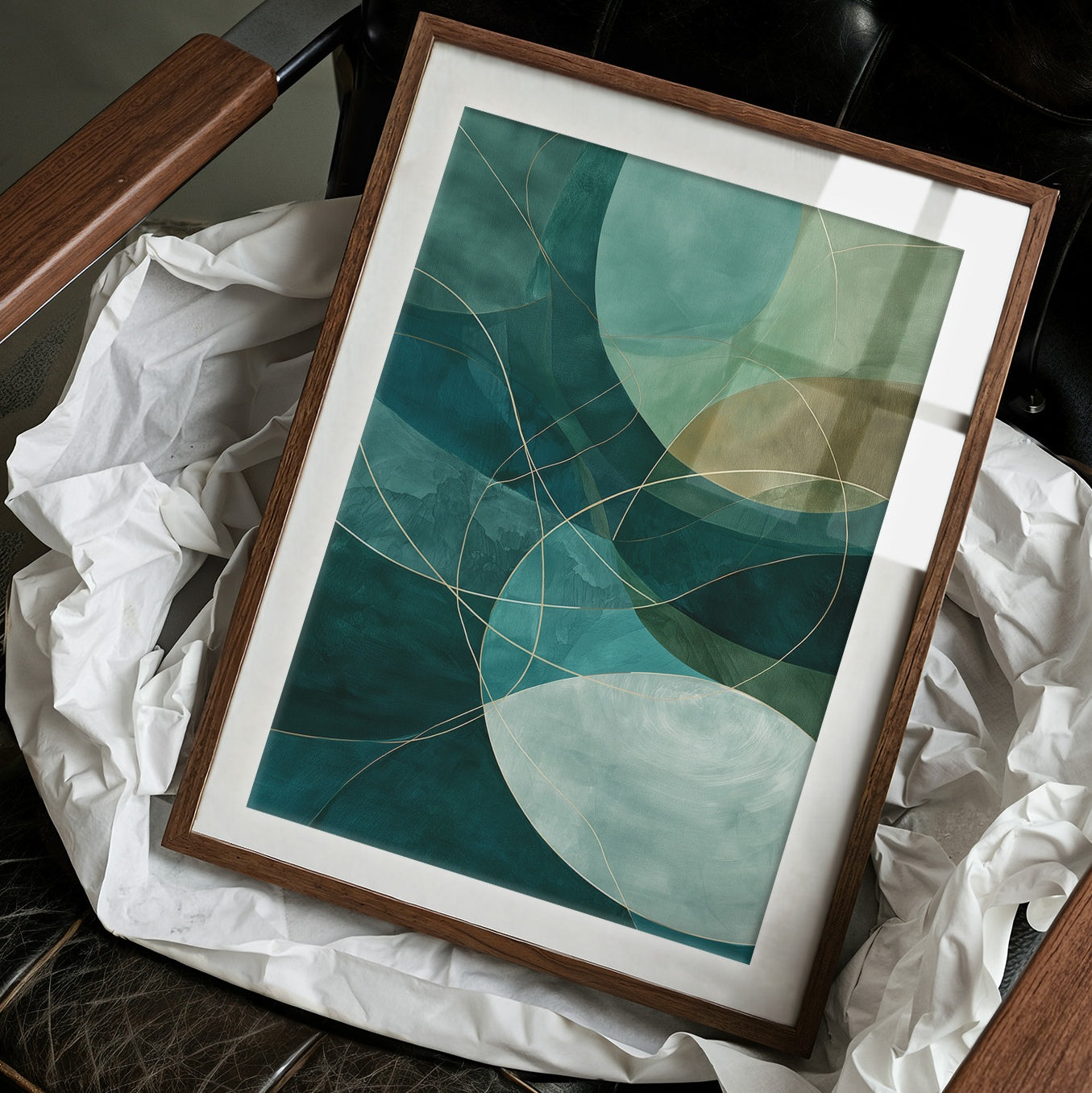 Emerald Curves Meet Urban Comfort