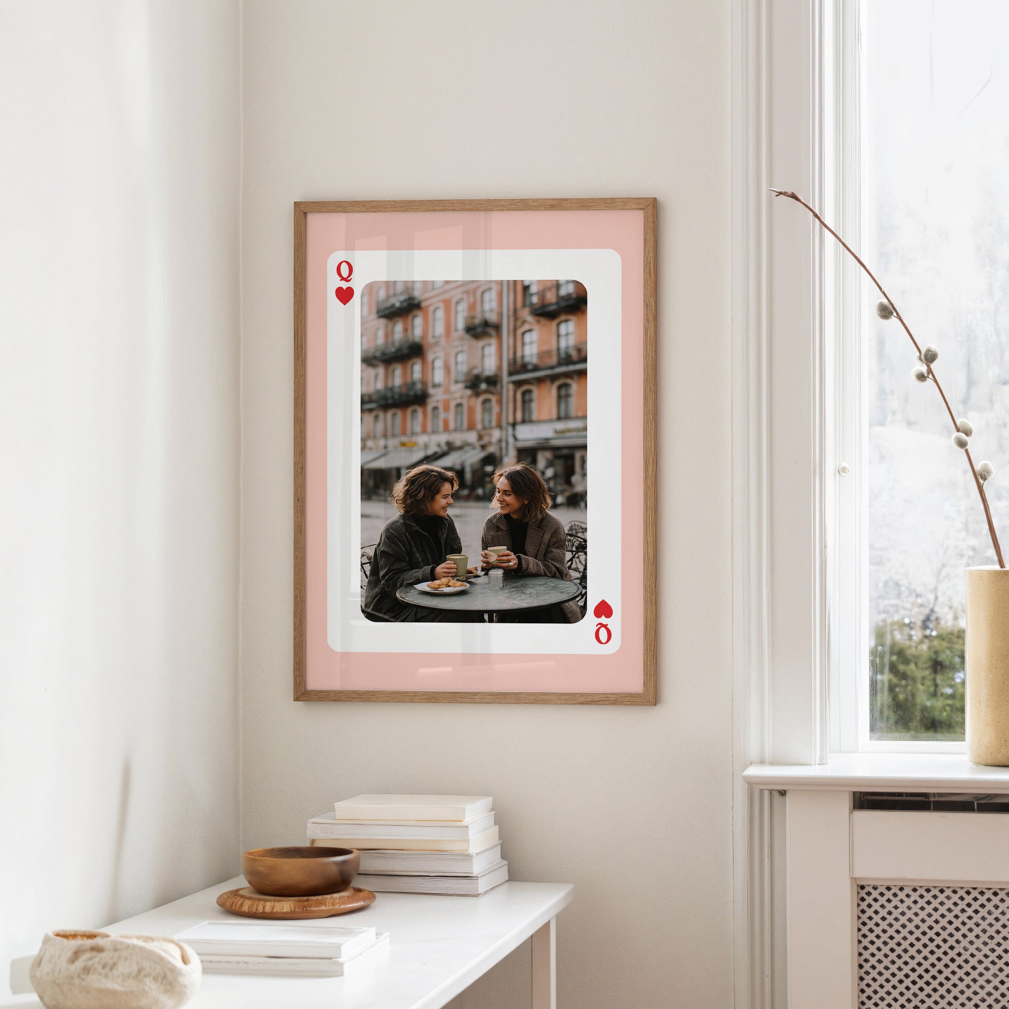 Queen of Hearts: Café Moments in European Charm