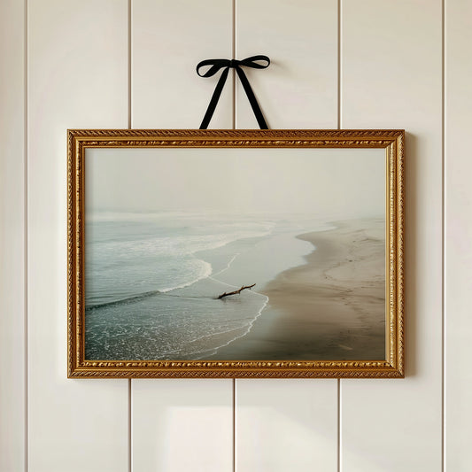 Where Fog Erases the Horizon