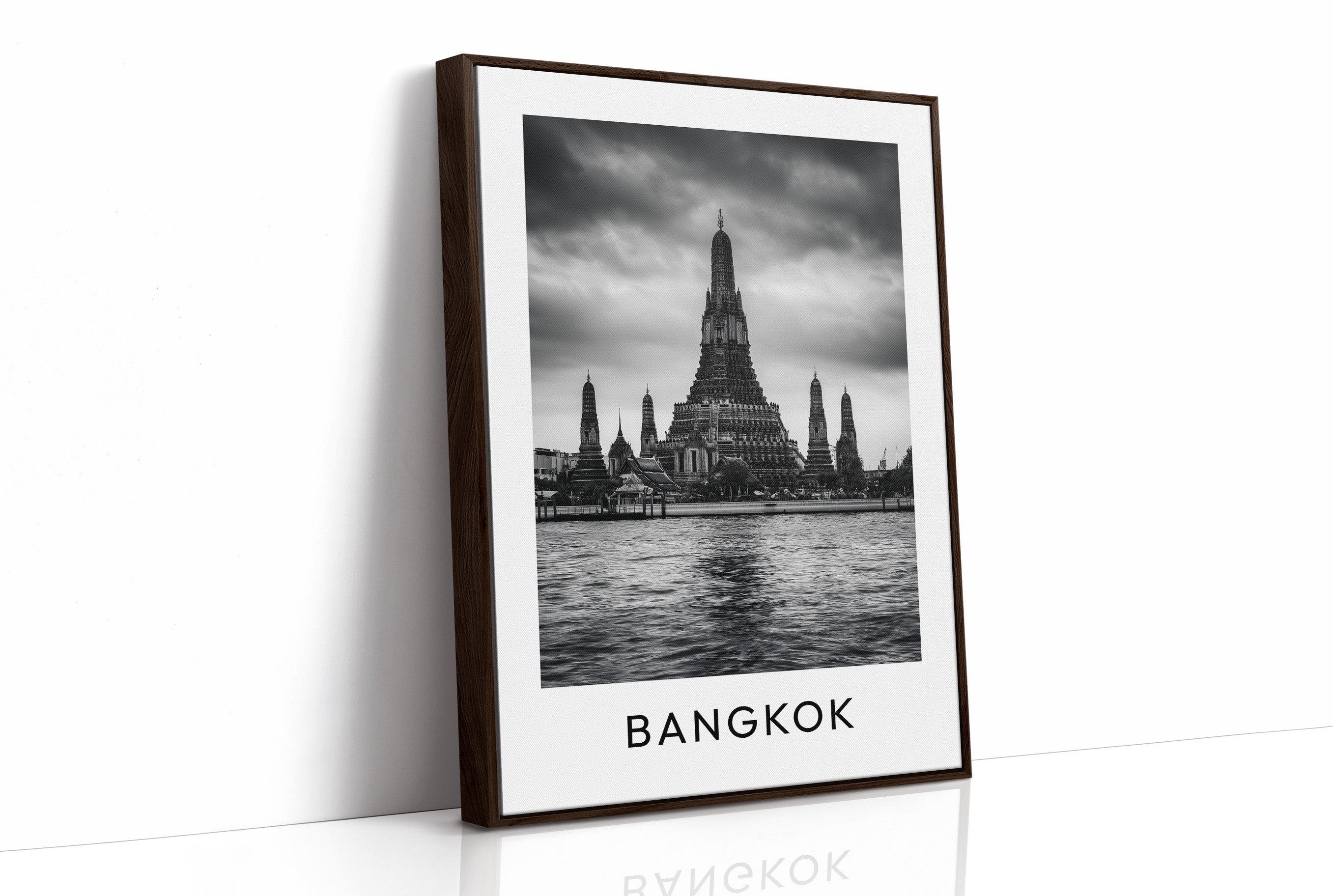 Wat Arun, Storm Light