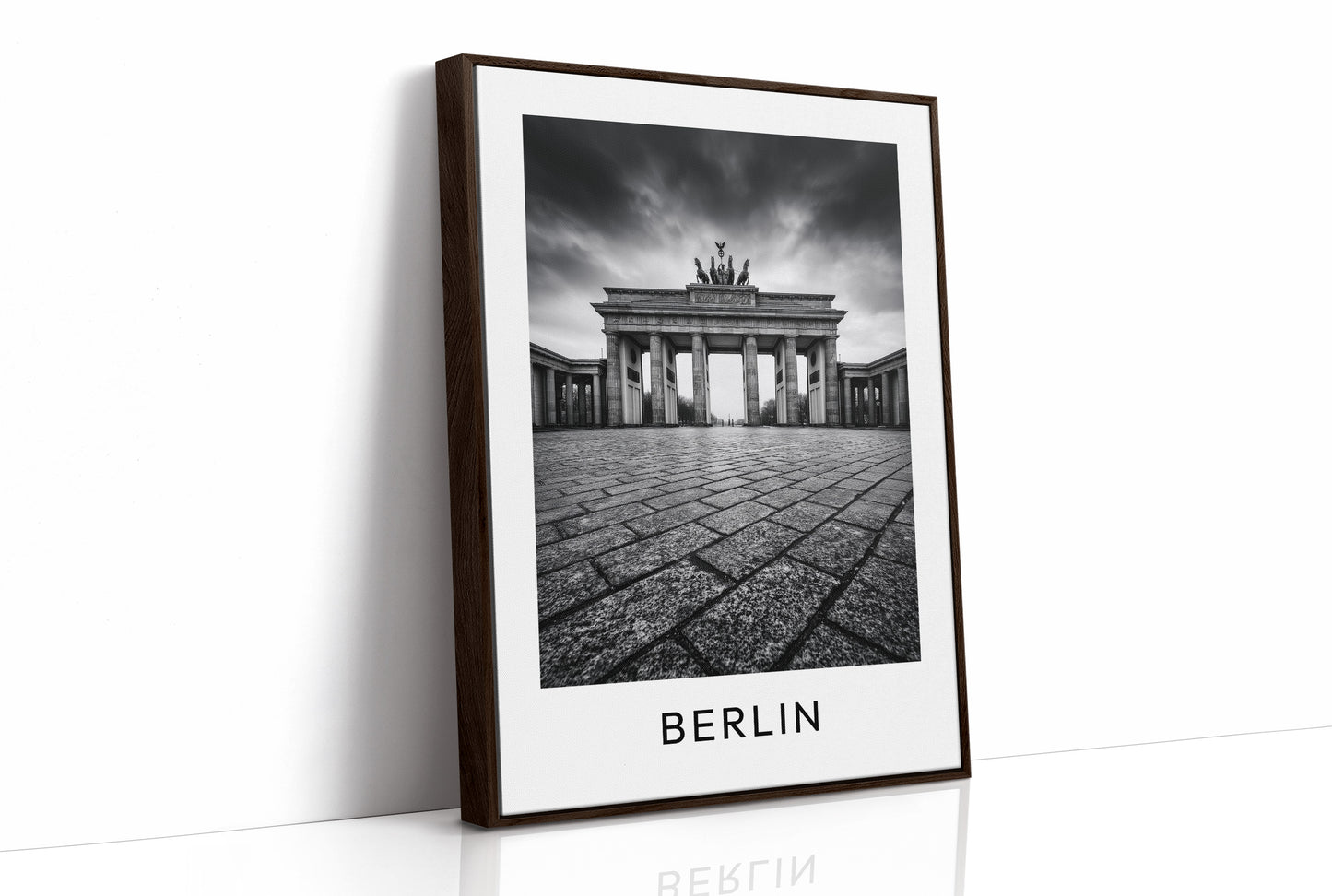 Brandenburg Gate, Empty Square