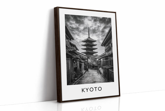 Yasaka Pagoda, Lantern Lane