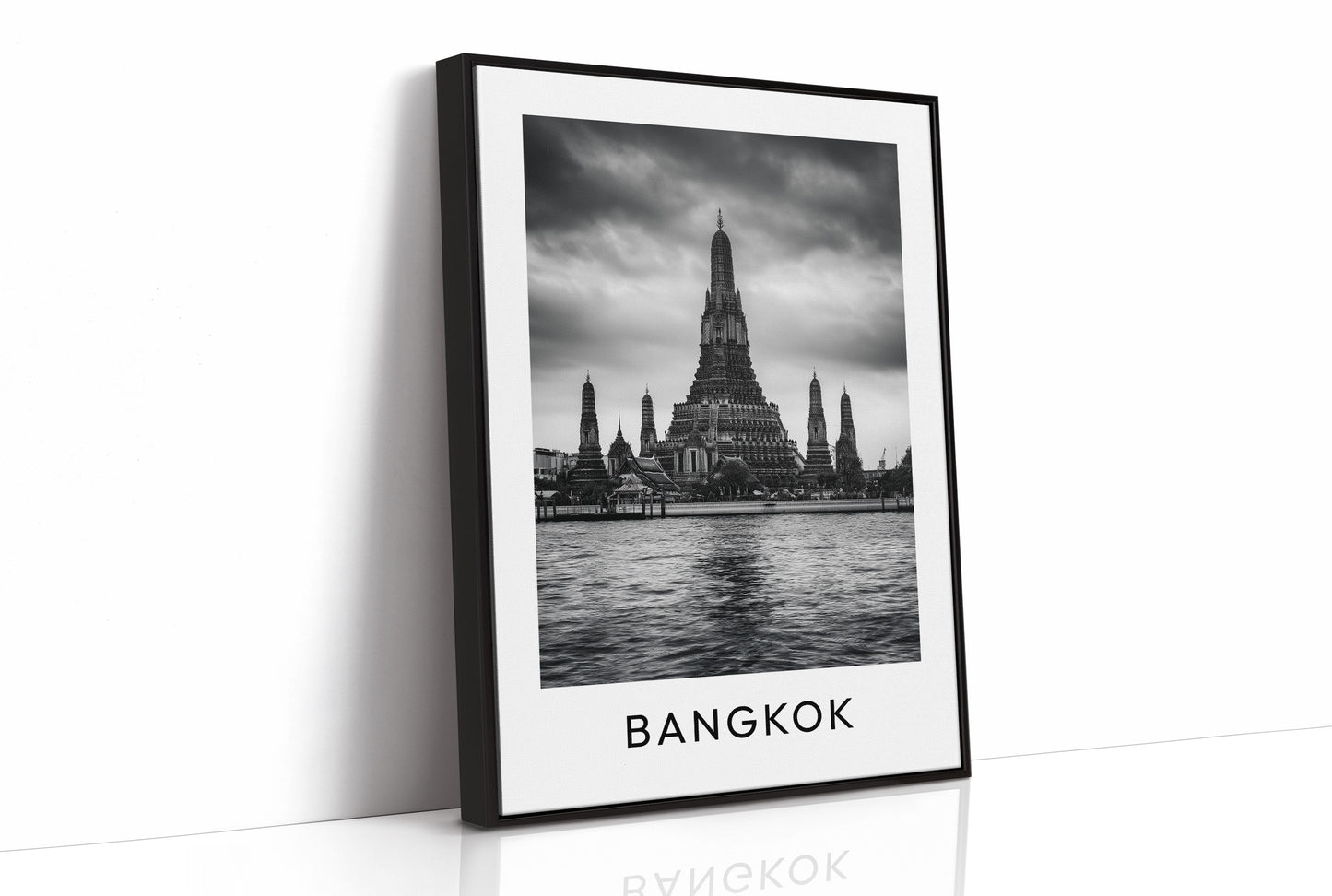 Wat Arun, Storm Light