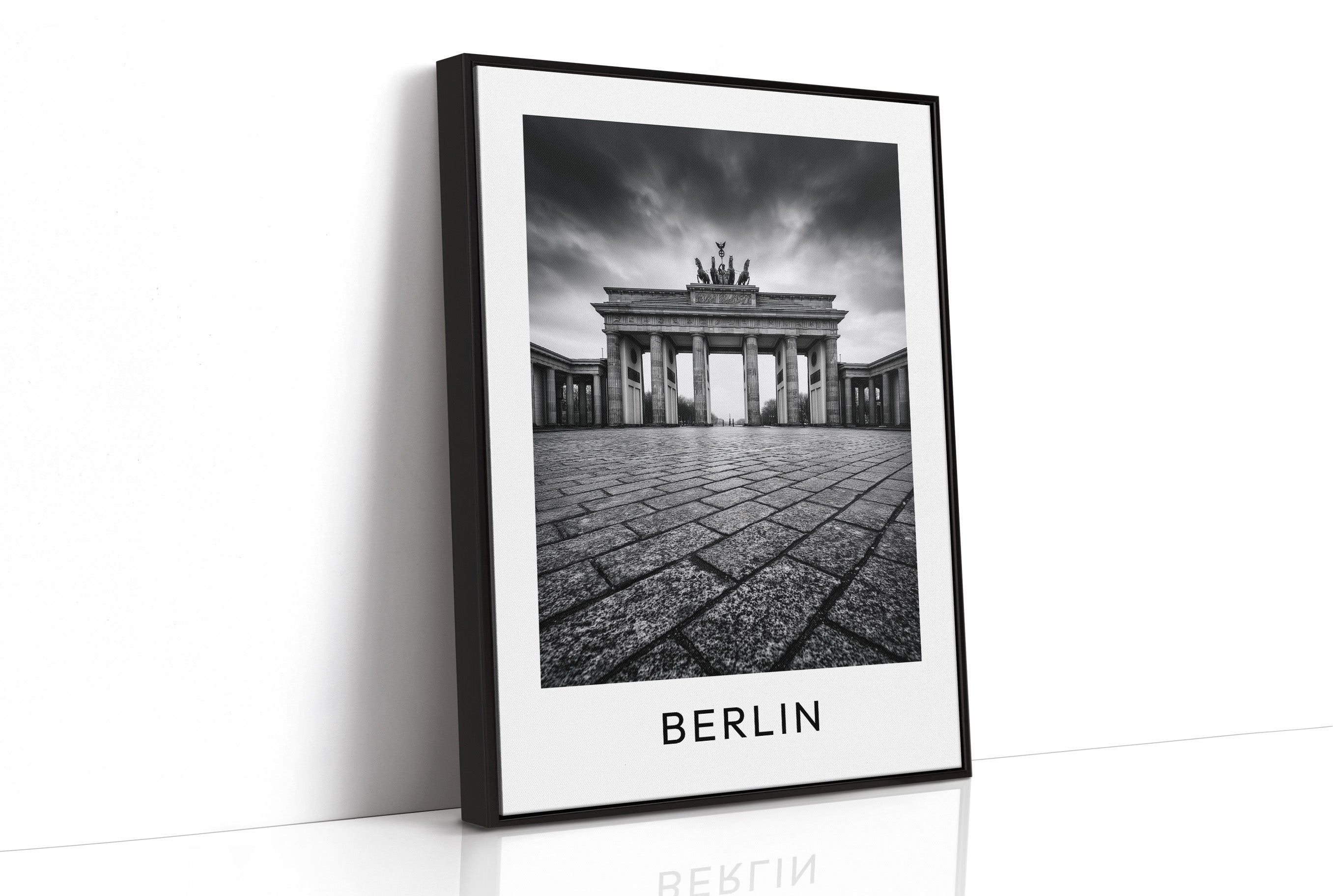 Brandenburg Gate, Empty Square