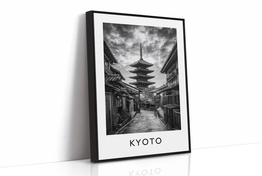 Yasaka Pagoda, Lantern Lane