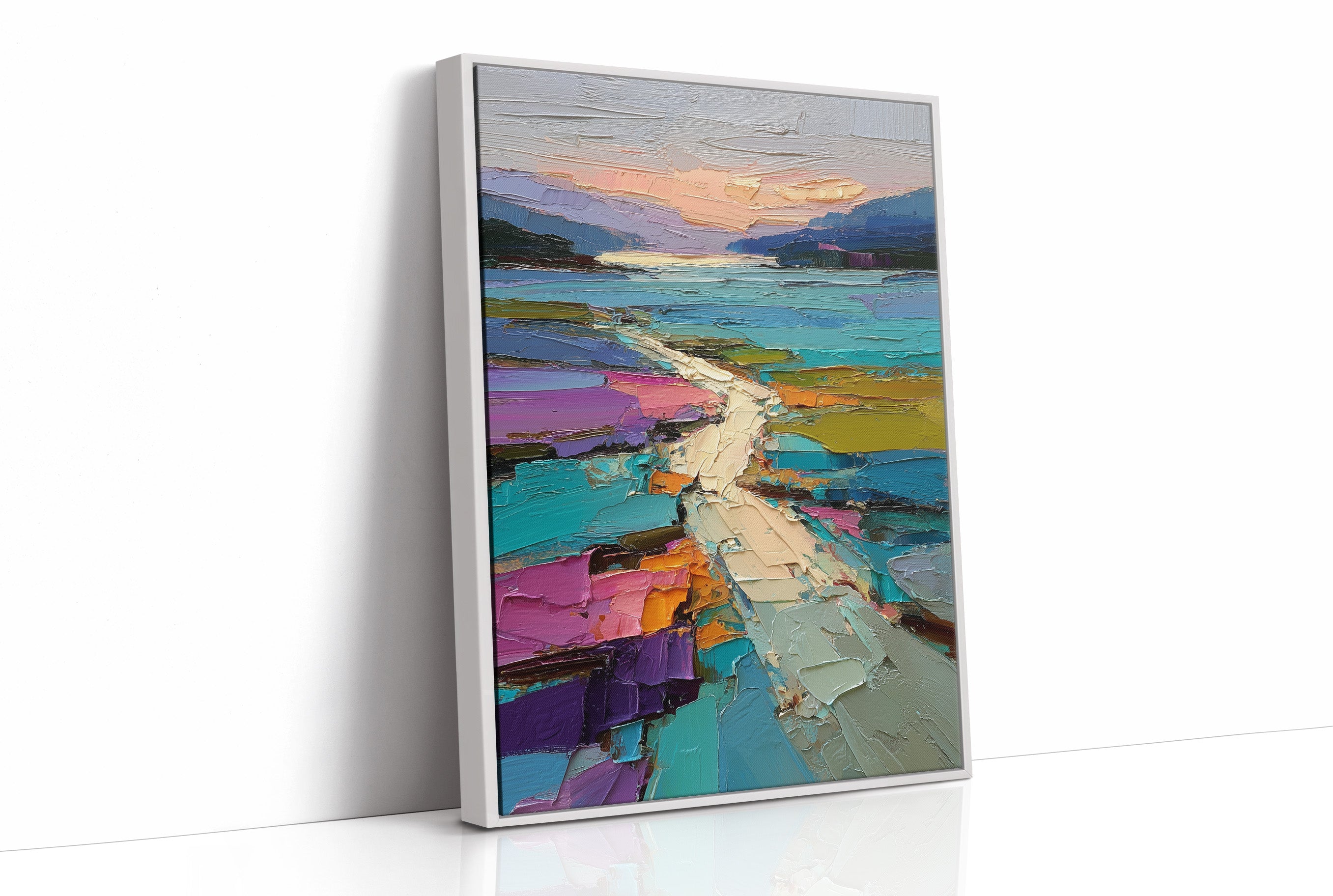 Where Color Finds the Horizon