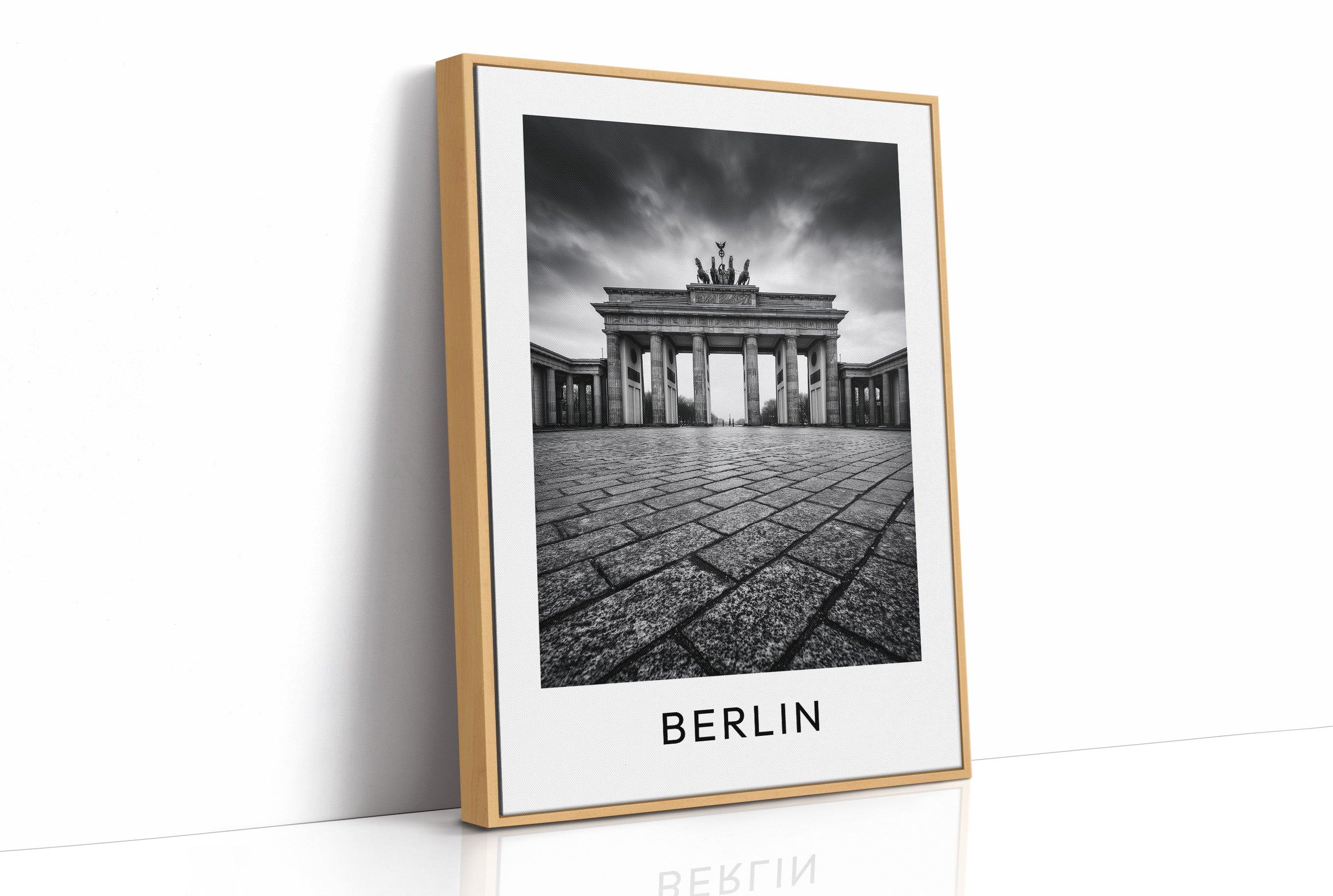 Brandenburg Gate, Empty Square