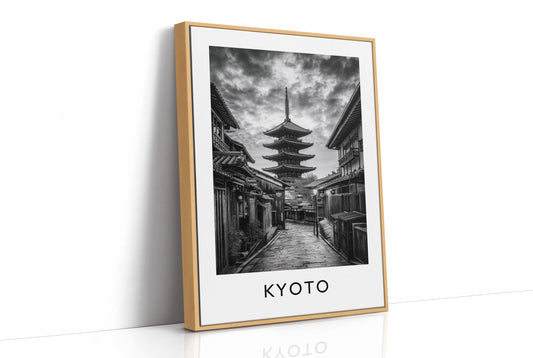 Yasaka Pagoda, Lantern Lane