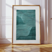 Tides Flow In Emerald Lines