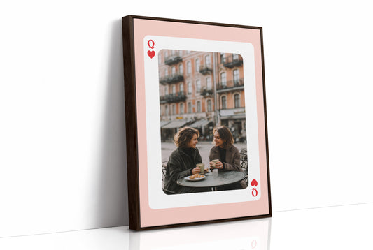 Queen of Hearts: Café Moments in European Charm