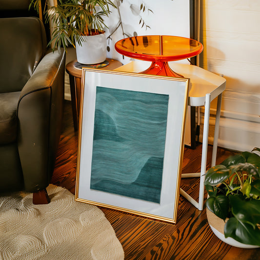 Tides Flow In Emerald Lines