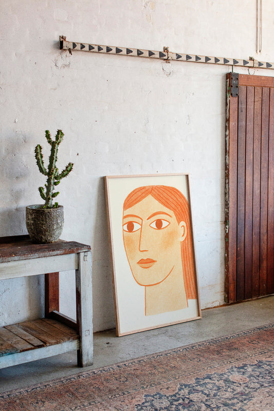 Coral Lines Draw Modern Grace