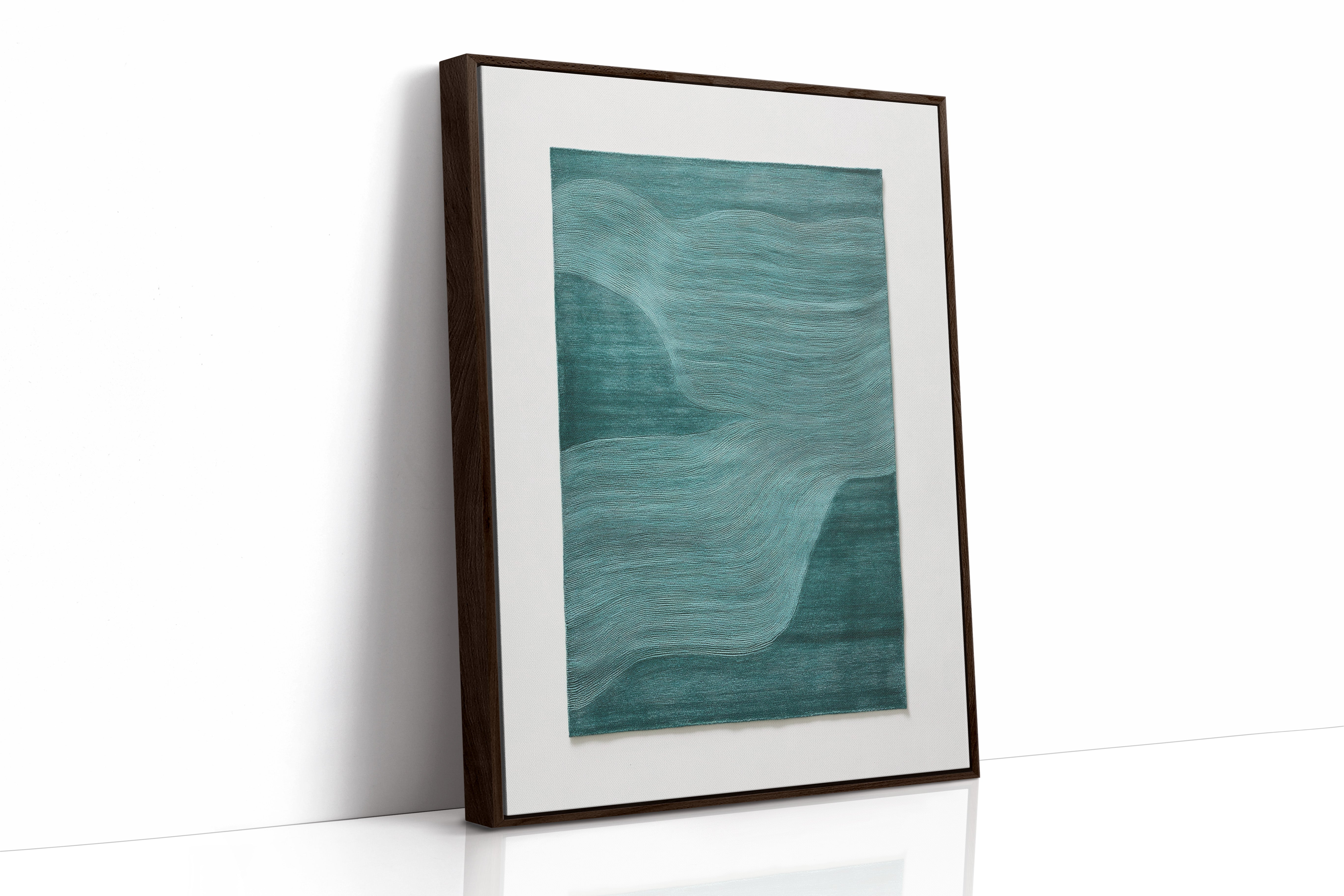 Tides Flow In Emerald Lines