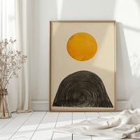 Solar Balance in Black and Gold