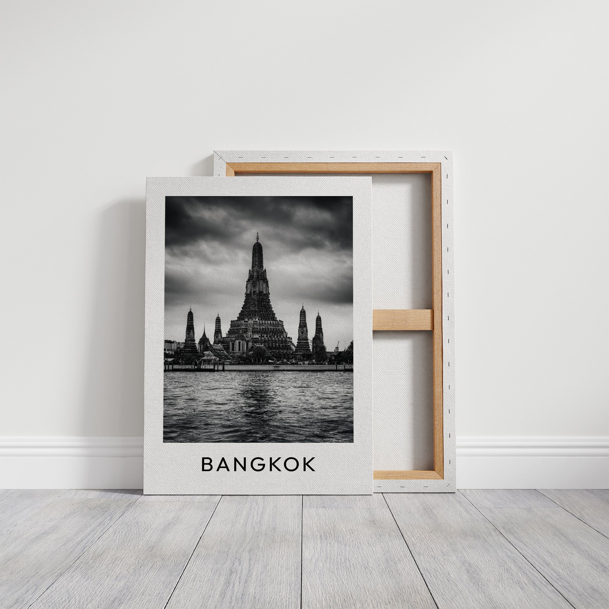 Wat Arun, Storm Light