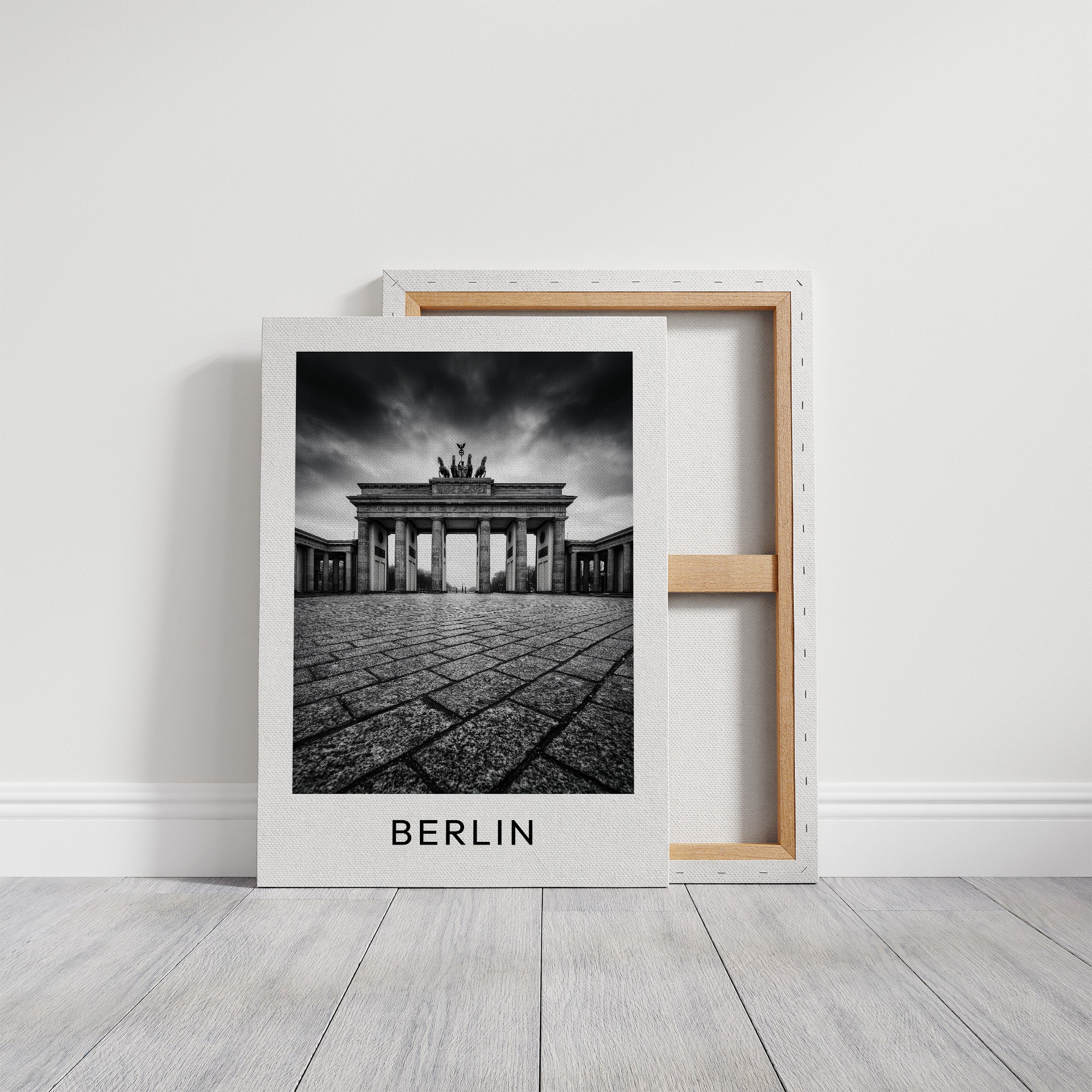 Brandenburg Gate, Empty Square