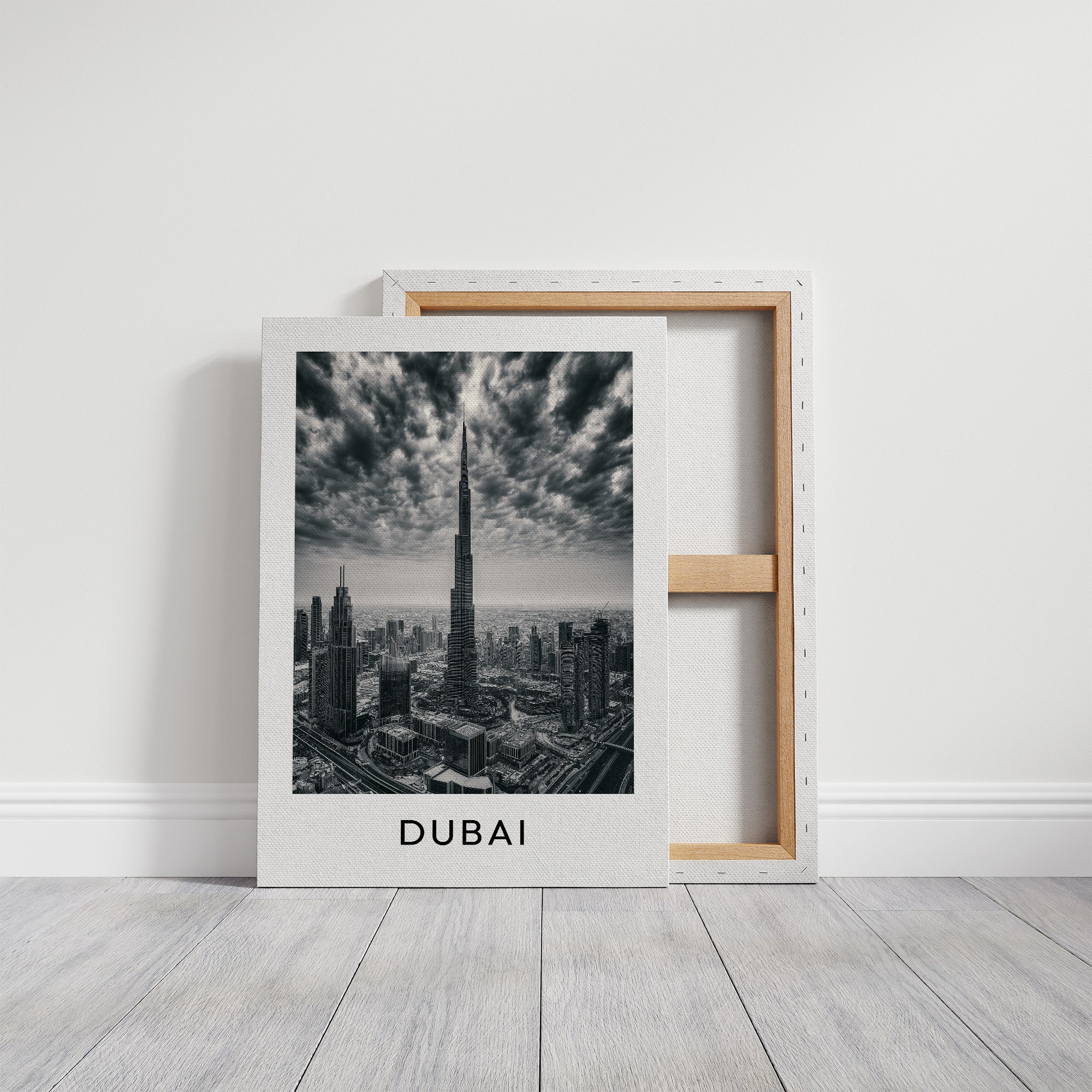 Burj Khalifa, Piercing Clouds