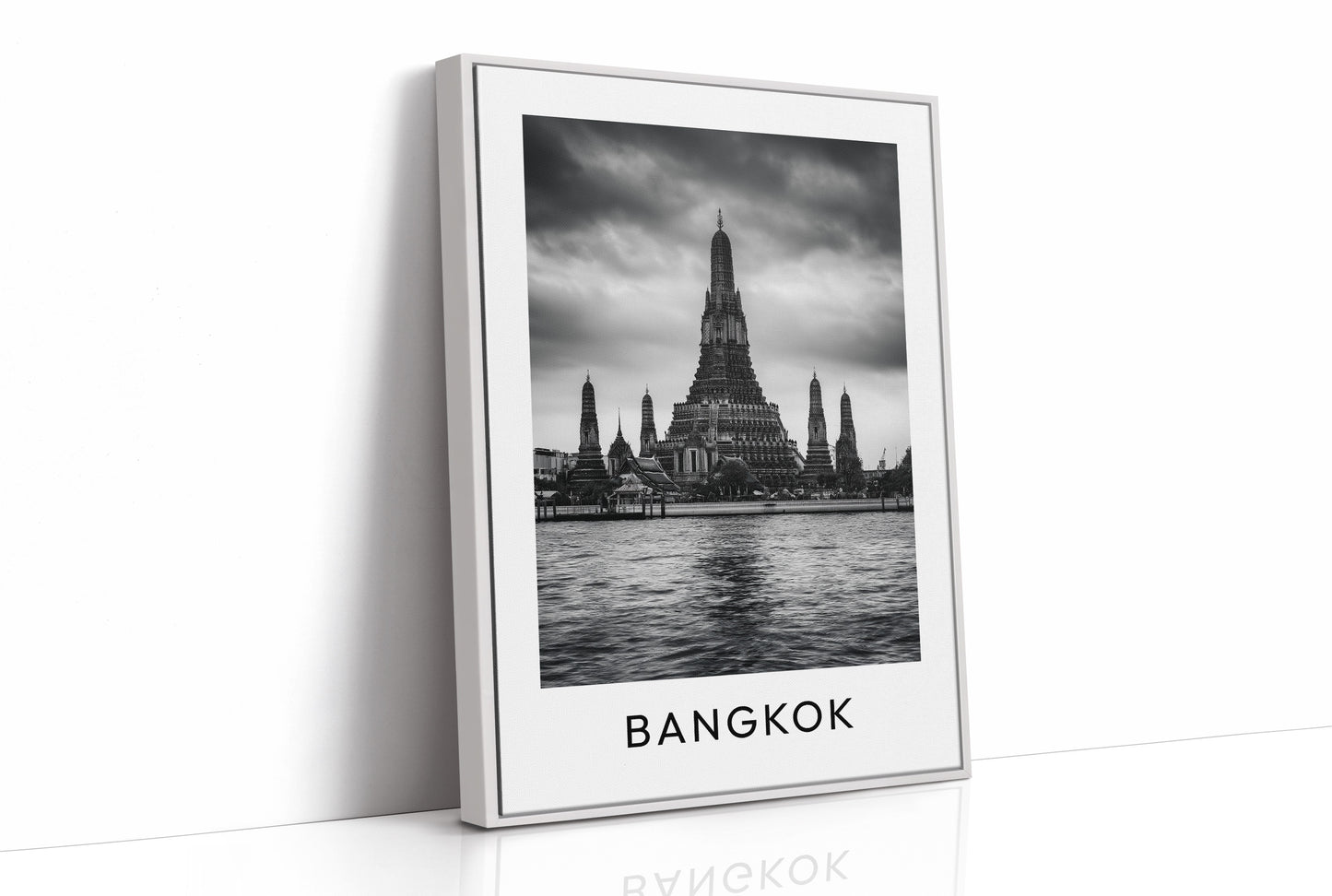 Wat Arun, Storm Light