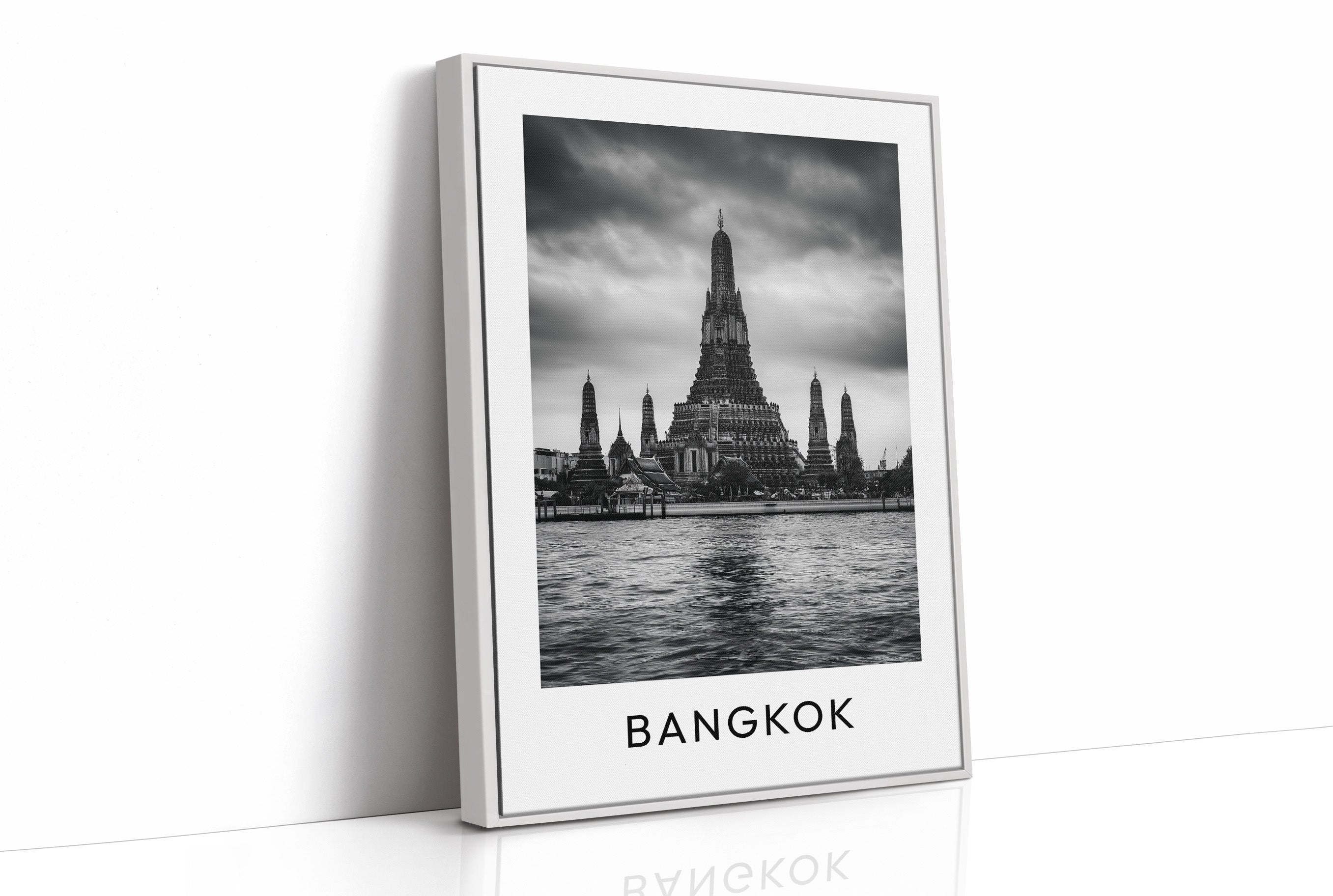 Wat Arun, Storm Light