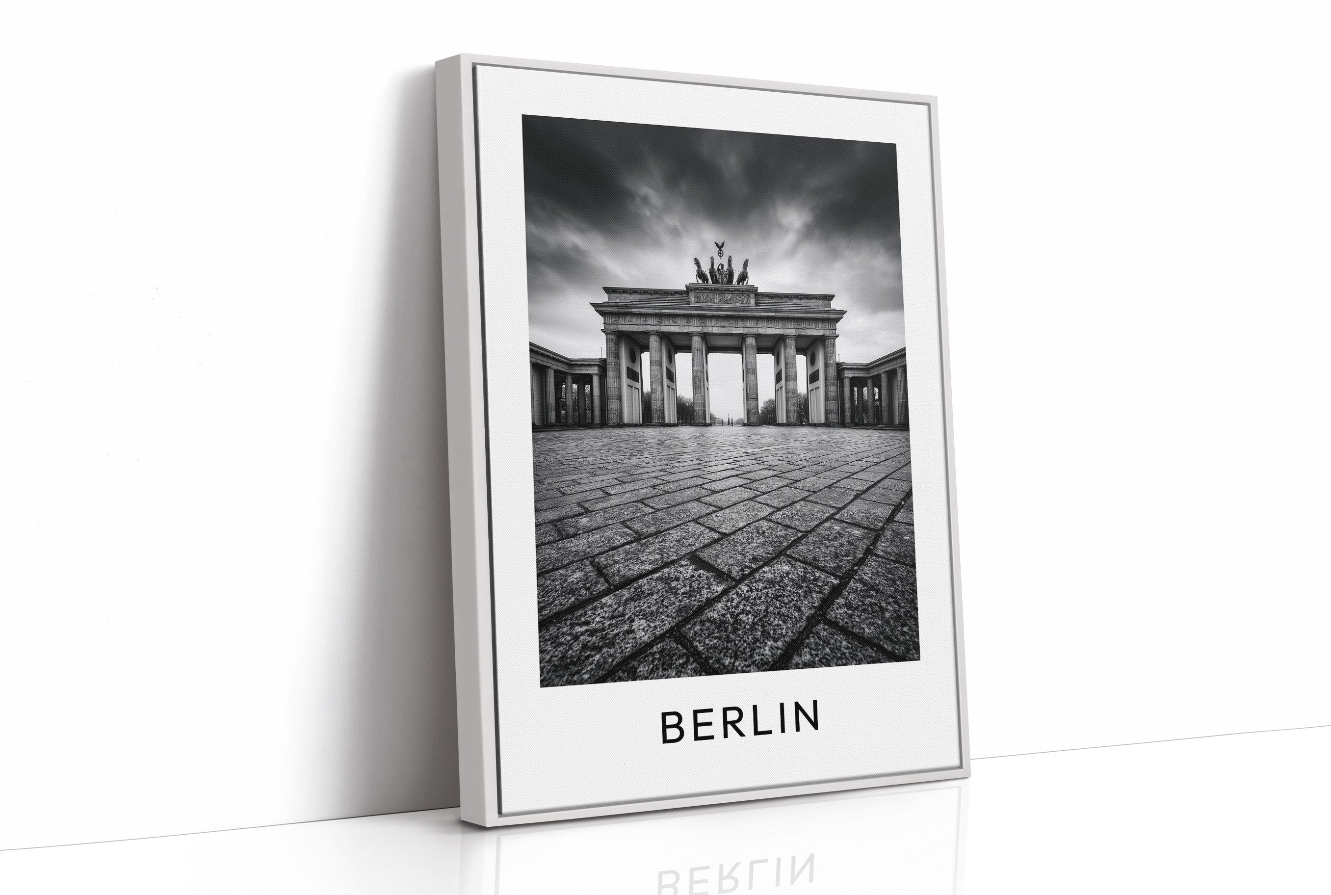 Brandenburg Gate, Empty Square