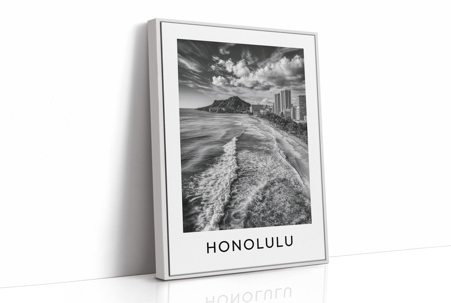 Diamond Head, Waikiki Waves