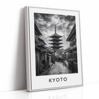 Yasaka Pagoda, Lantern Lane