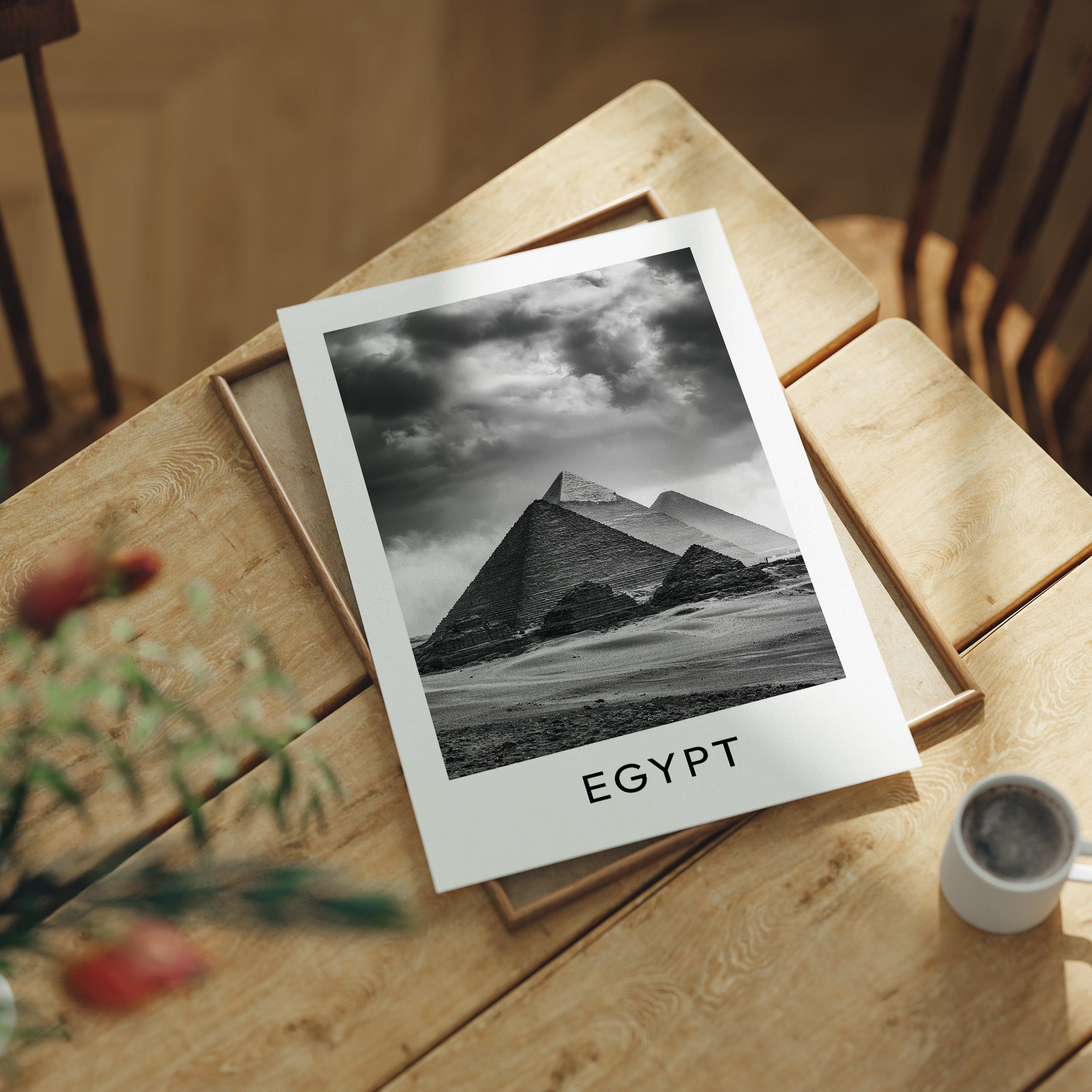 Giza, Beneath the Storm