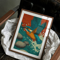 Kingfisher Breaks the Surface