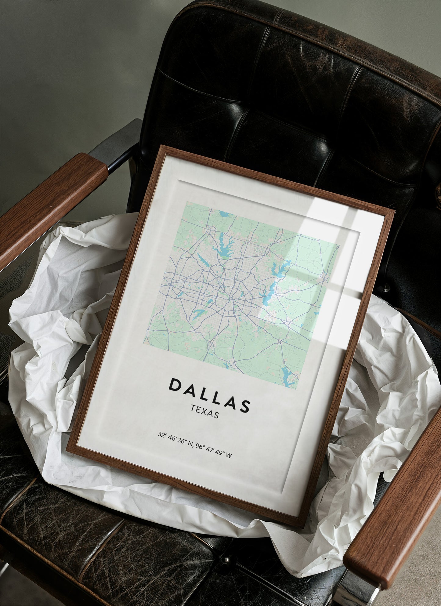 Dallas, Light and Lined