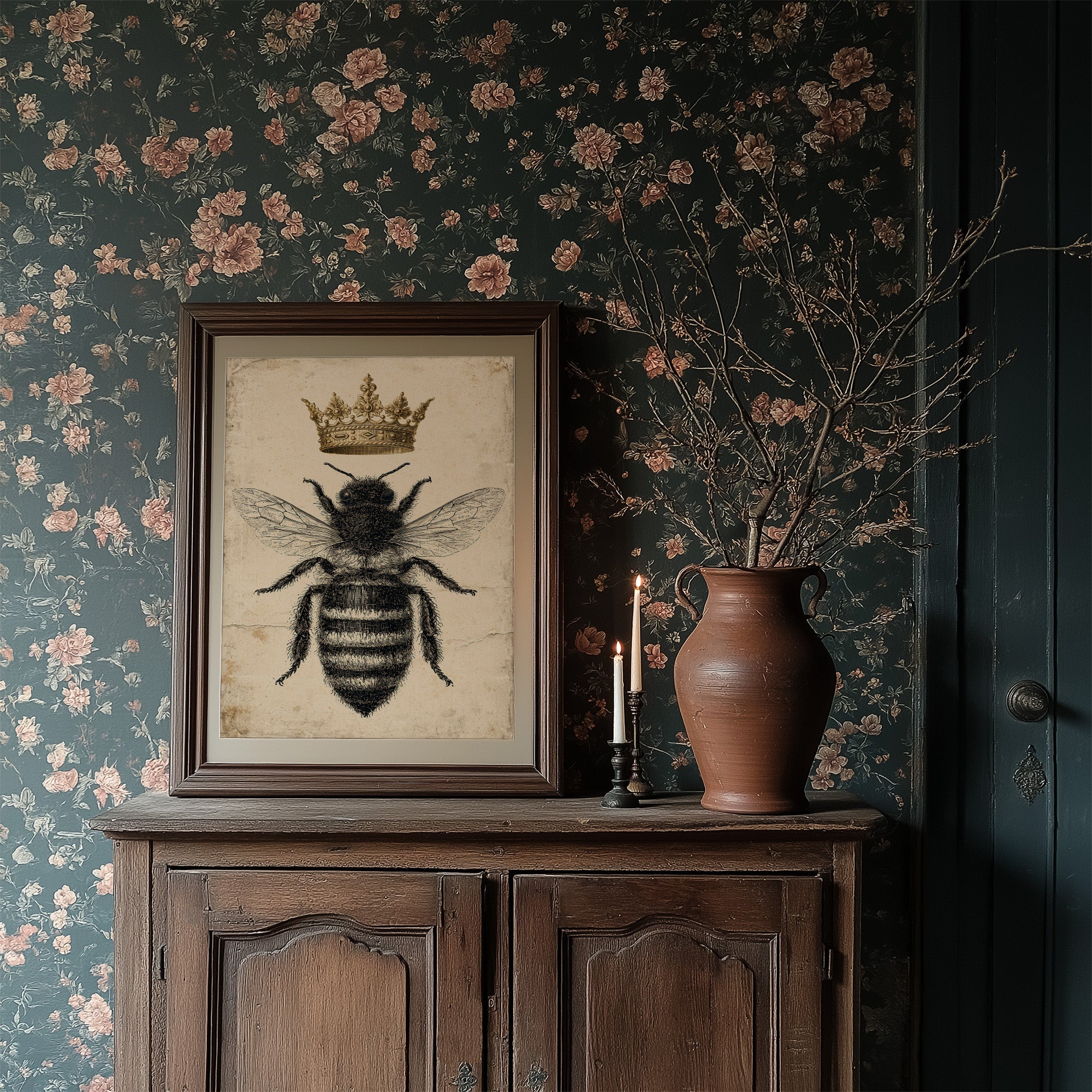 Long Live the Queen Bee