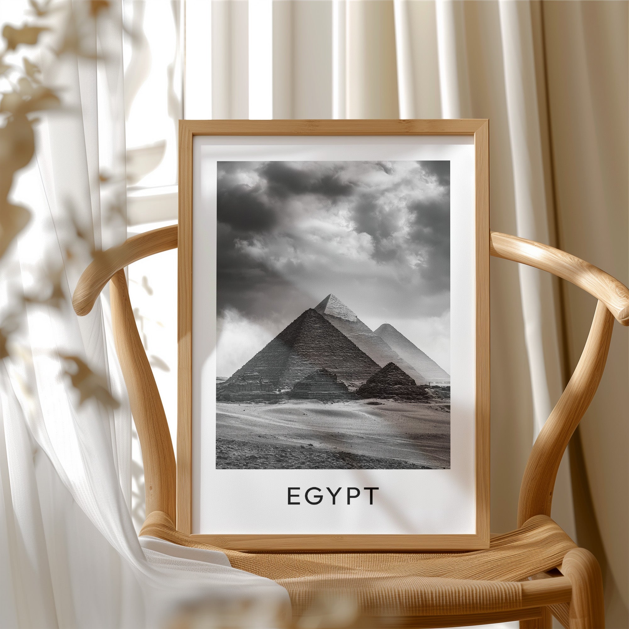 Giza, Beneath the Storm