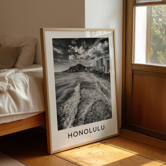 Diamond Head, Waikiki Waves