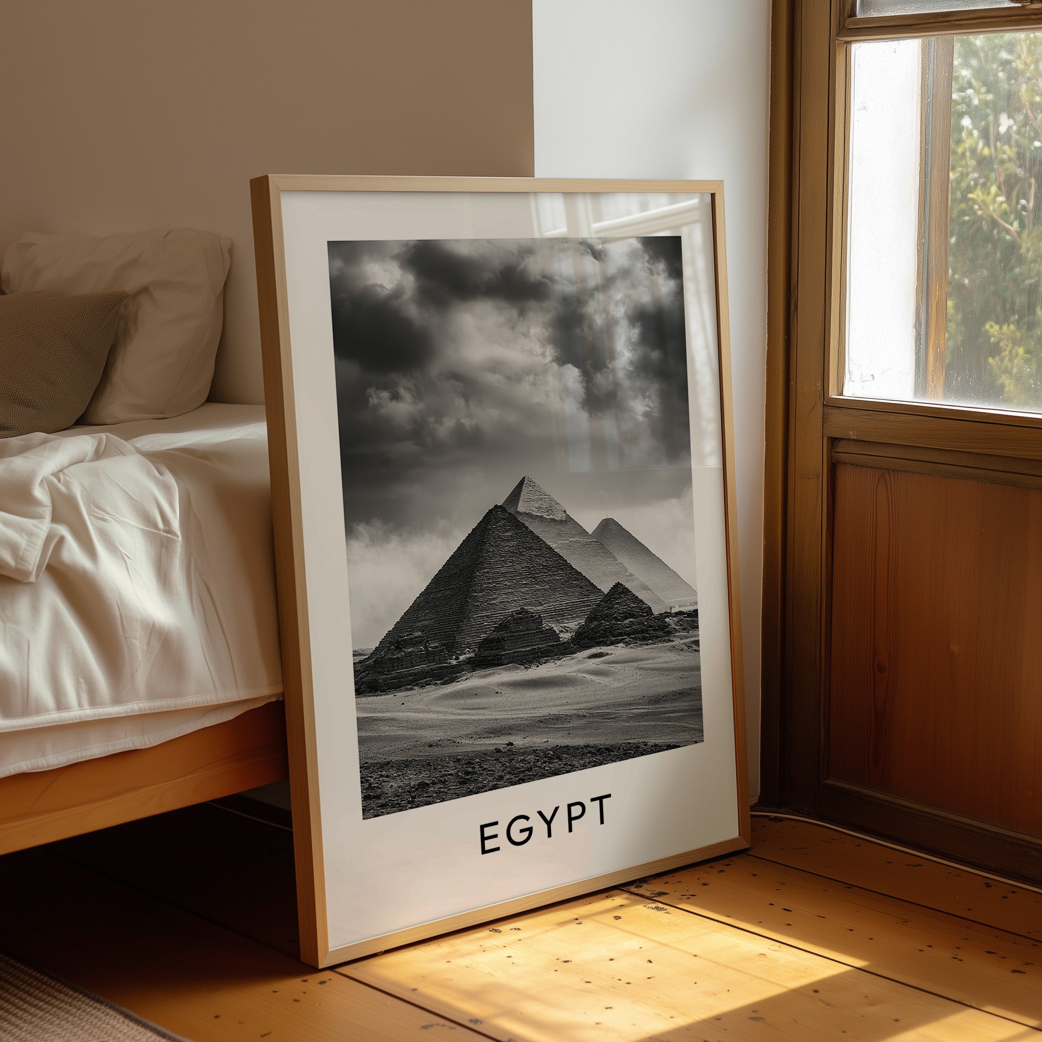 Giza, Beneath the Storm